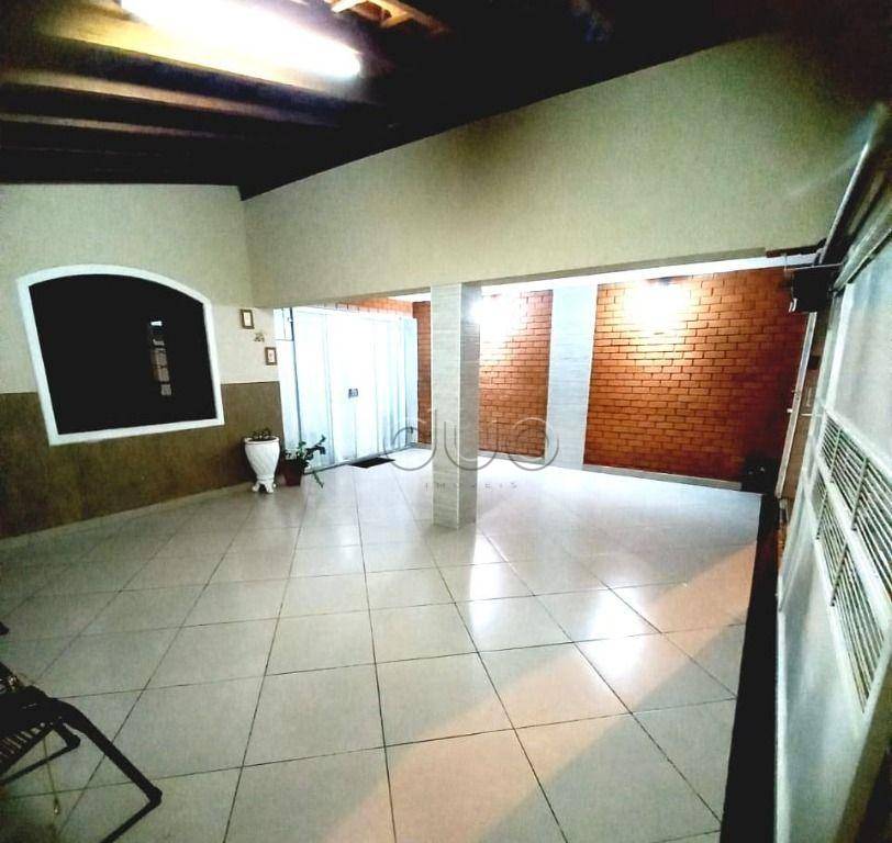Casa, 3 quartos, 194 m² - Foto 3