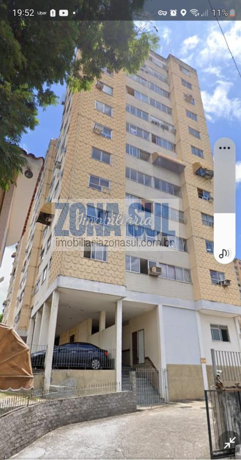 Apartamento à venda com 2 quartos, 75m² - Foto 18