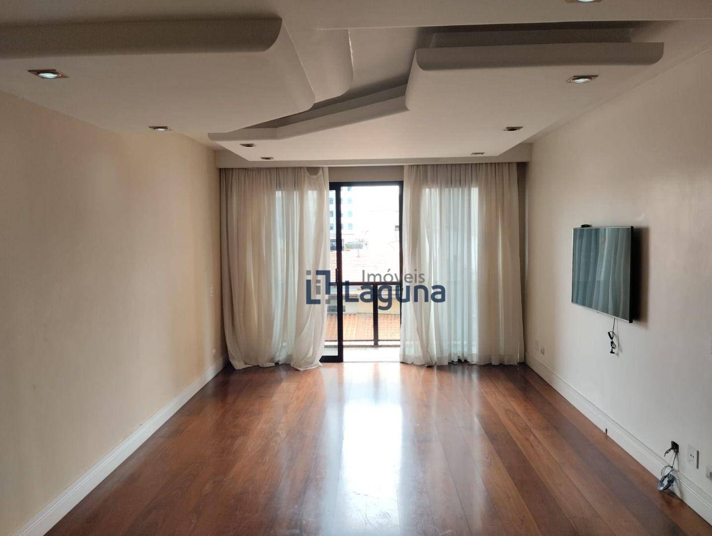 Apartamento à venda com 3 quartos, 160m² - Foto 1