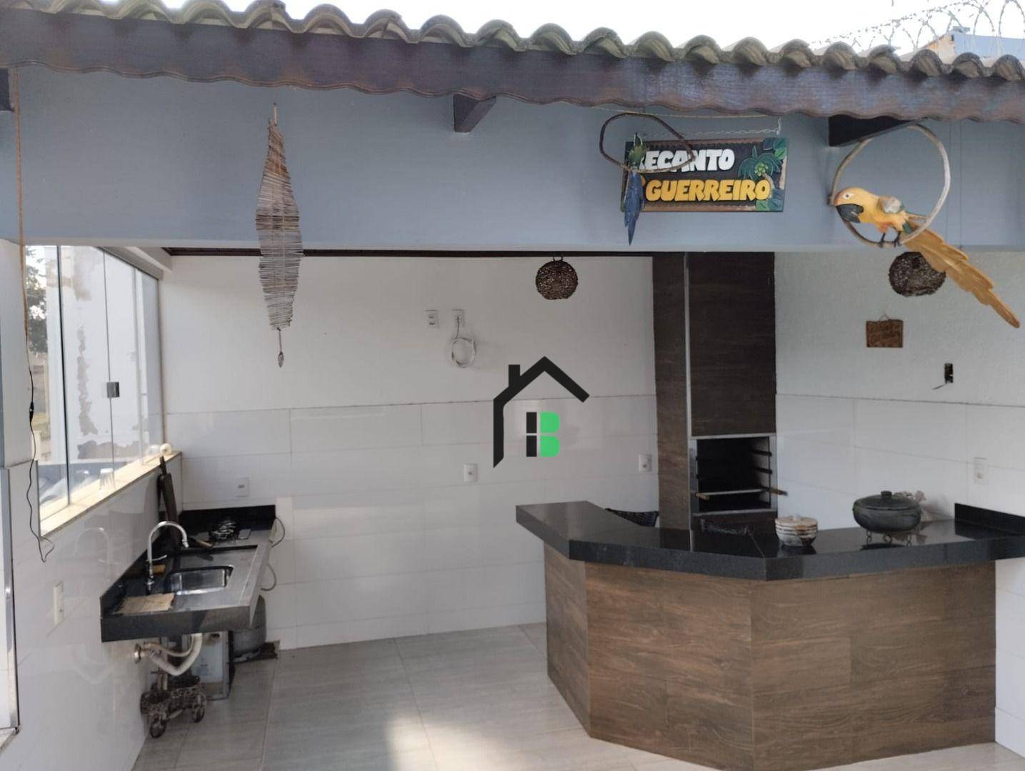 Casa, 4 quartos, 226 m² - Foto 2