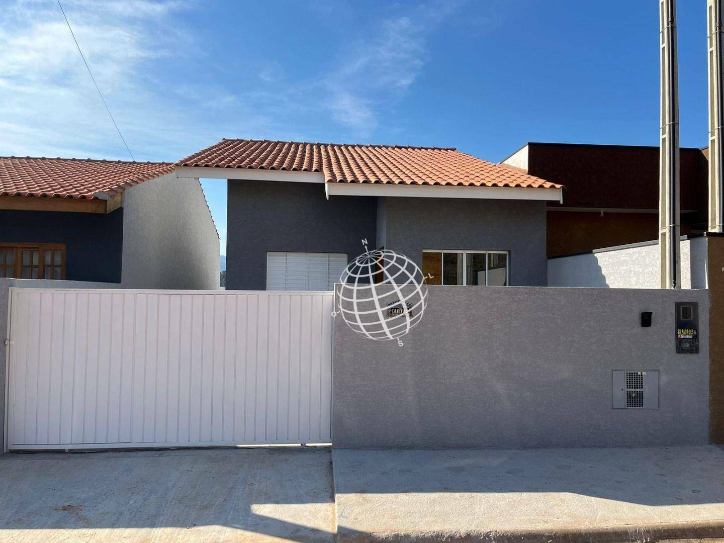 Casa à venda com 2 quartos, 60m² - Foto 3