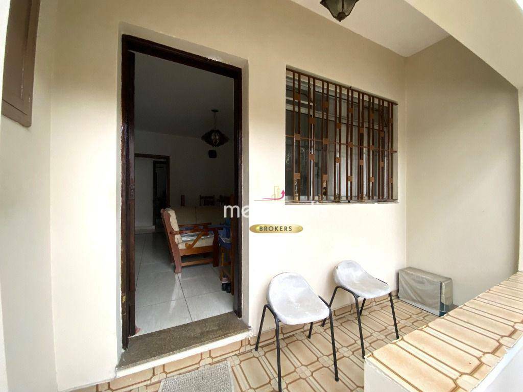 Casa à venda com 2 quartos, 90m² - Foto 4