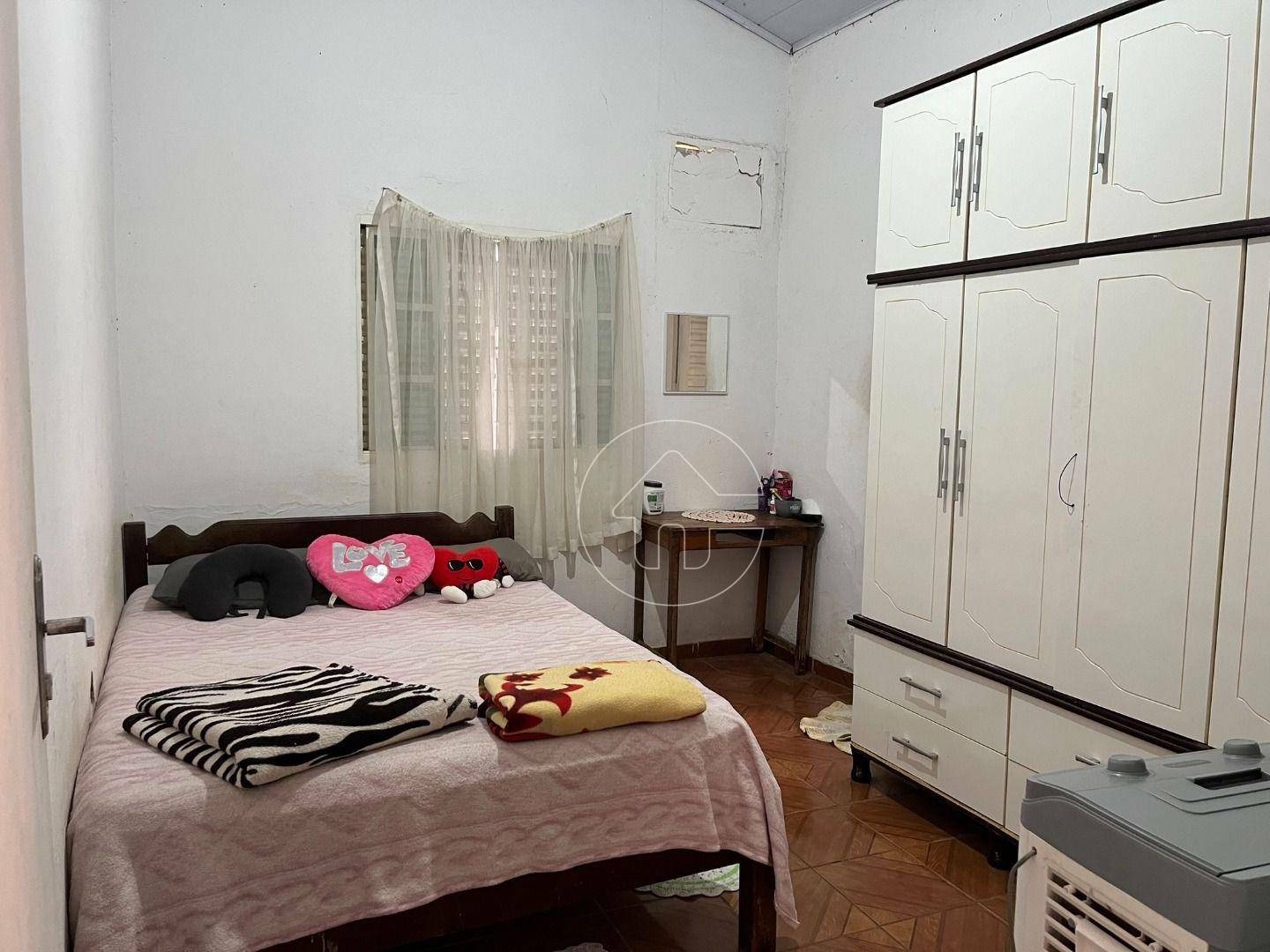 Casa à venda com 2 quartos, 100m² - Foto 8