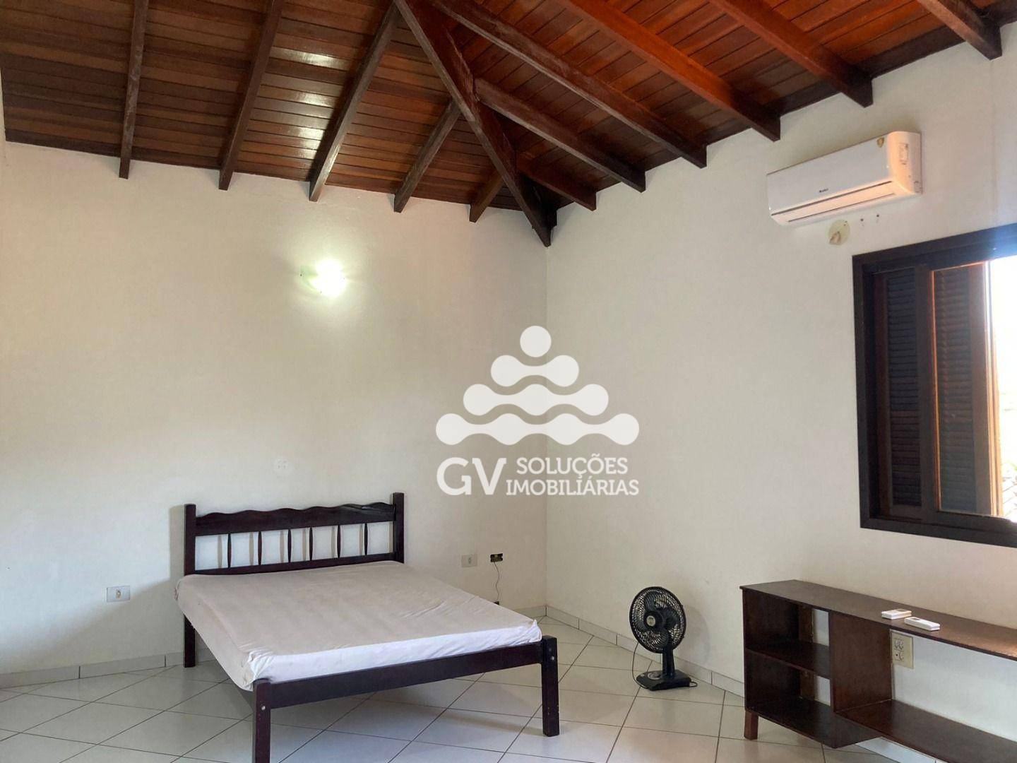 Casa à venda com 3 quartos, 168m² - Foto 8