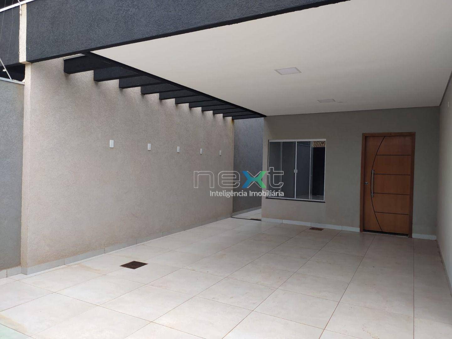 Casa à venda com 3 quartos, 117m² - Foto 2