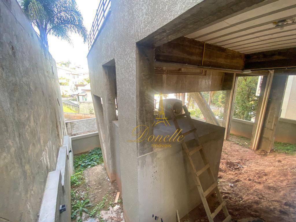 Sobrado à venda com 4 quartos, 300m² - Foto 18