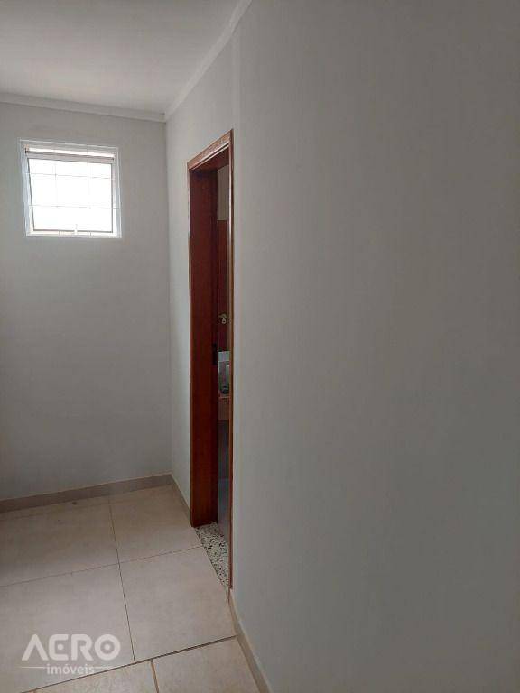 Casa à venda com 2 quartos, 160m² - Foto 5