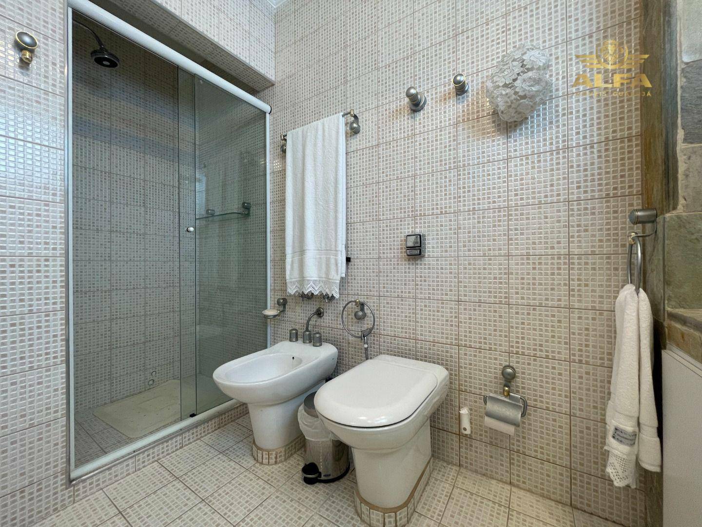 Apartamento à venda com 4 quartos, 255m² - Foto 18