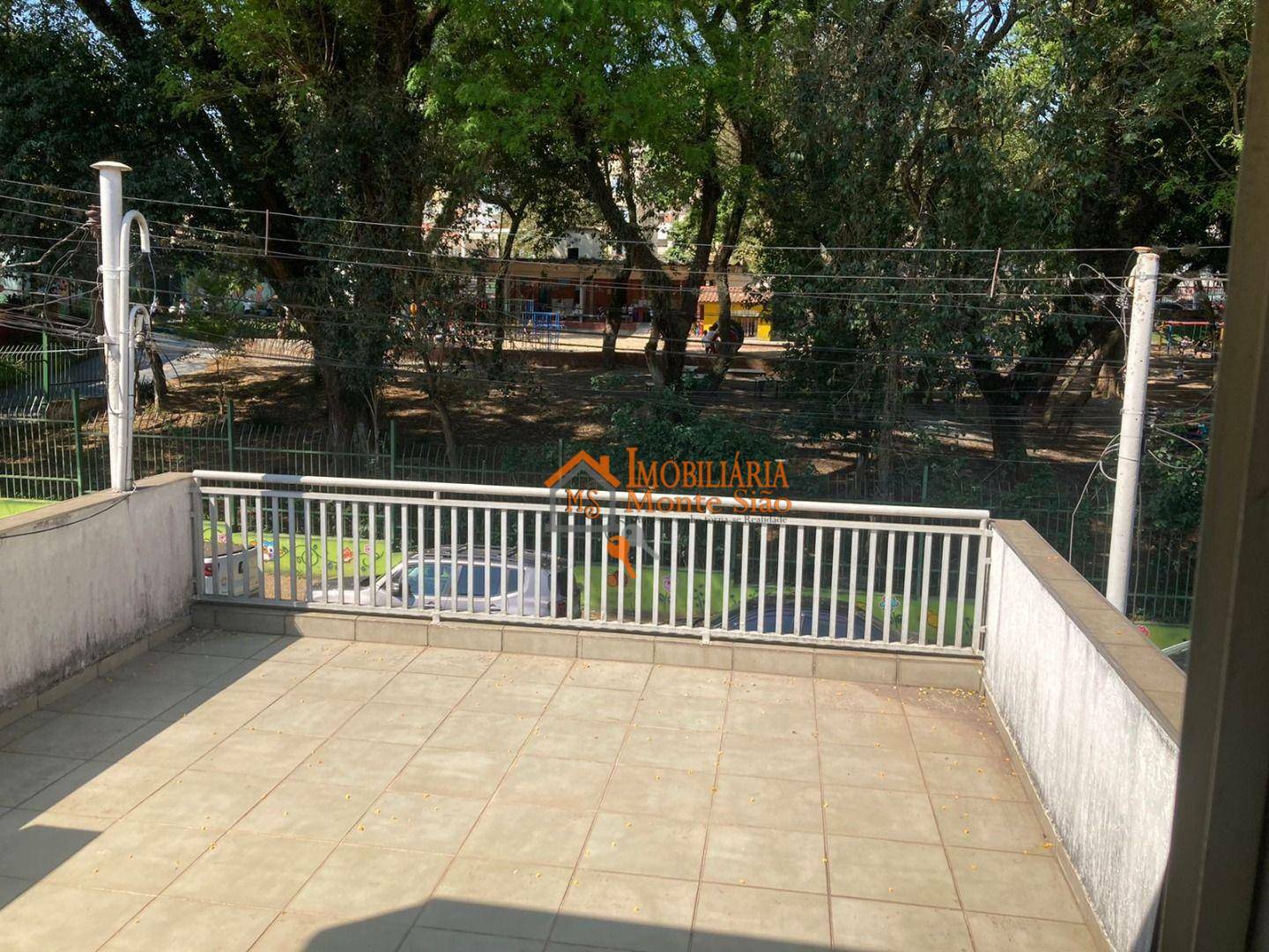 Sobrado à venda com 3 quartos, 200m² - Foto 1