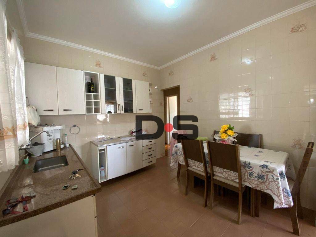 Casa à venda com 3 quartos, 127m² - Foto 4