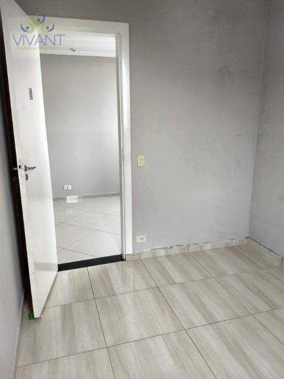 Apartamento à venda com 2 quartos, 45m² - Foto 17