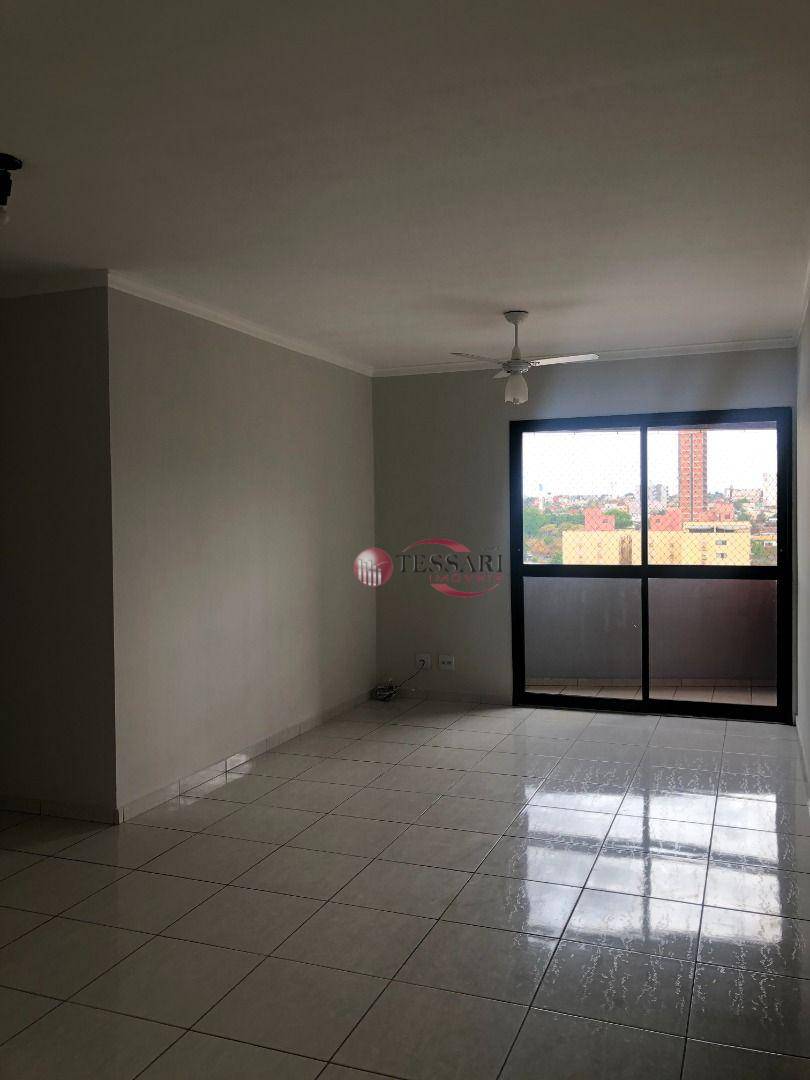 Apartamento para alugar com 3 quartos, 90m² - Foto 2