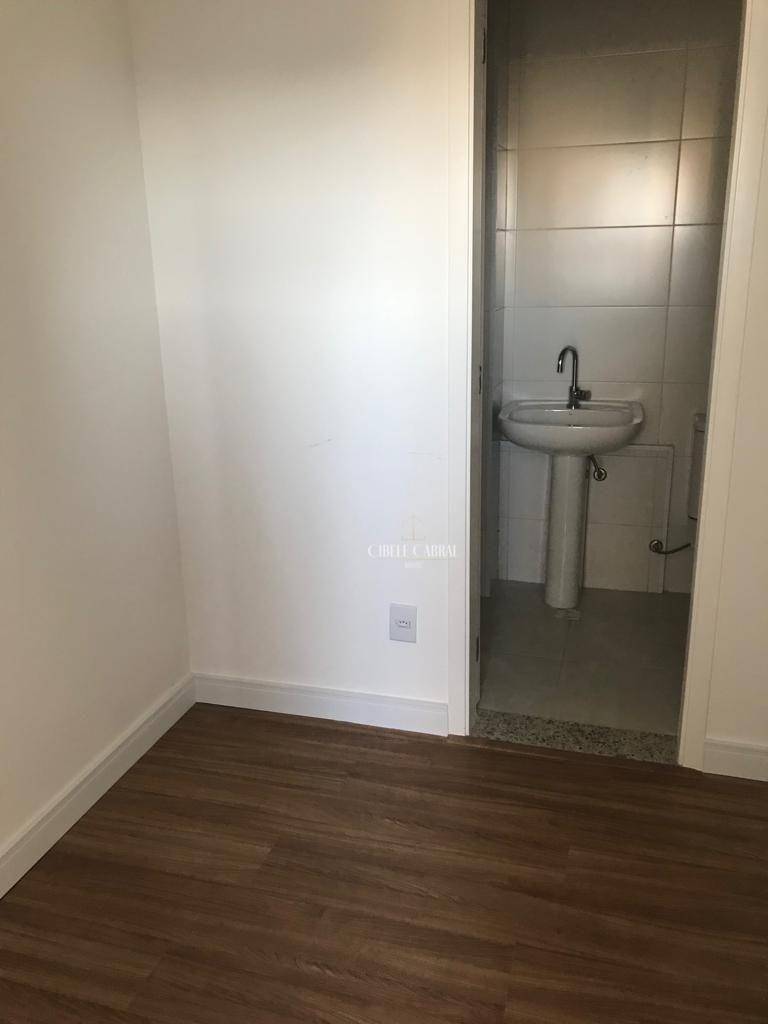 Apartamento à venda com 4 quartos, 189m² - Foto 15