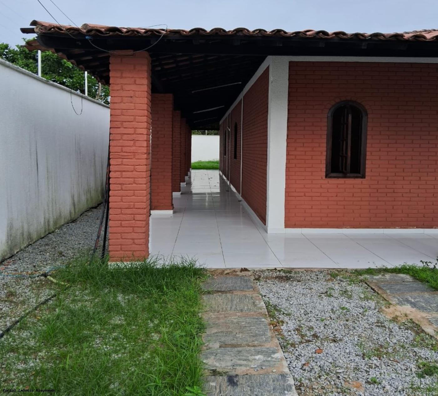 Casa à venda com 4 quartos, 260m² - Foto 1