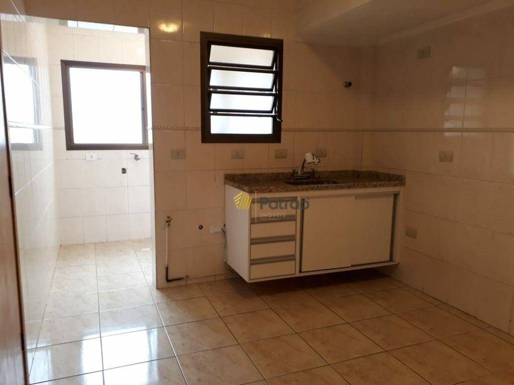 Apartamento à venda com 3 quartos, 97m² - Foto 5