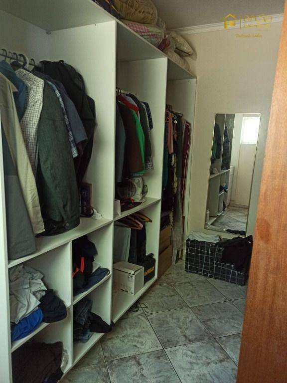 Casa de Condomínio à venda com 3 quartos, 330m² - Foto 9