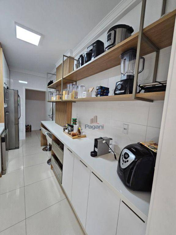 Apartamento, 3 quartos, 128 m² - Foto 2