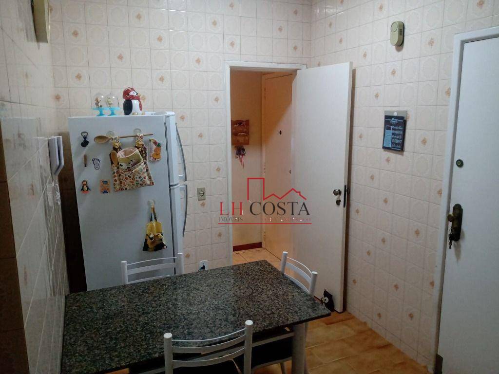 Apartamento à venda com 2 quartos, 70m² - Foto 19