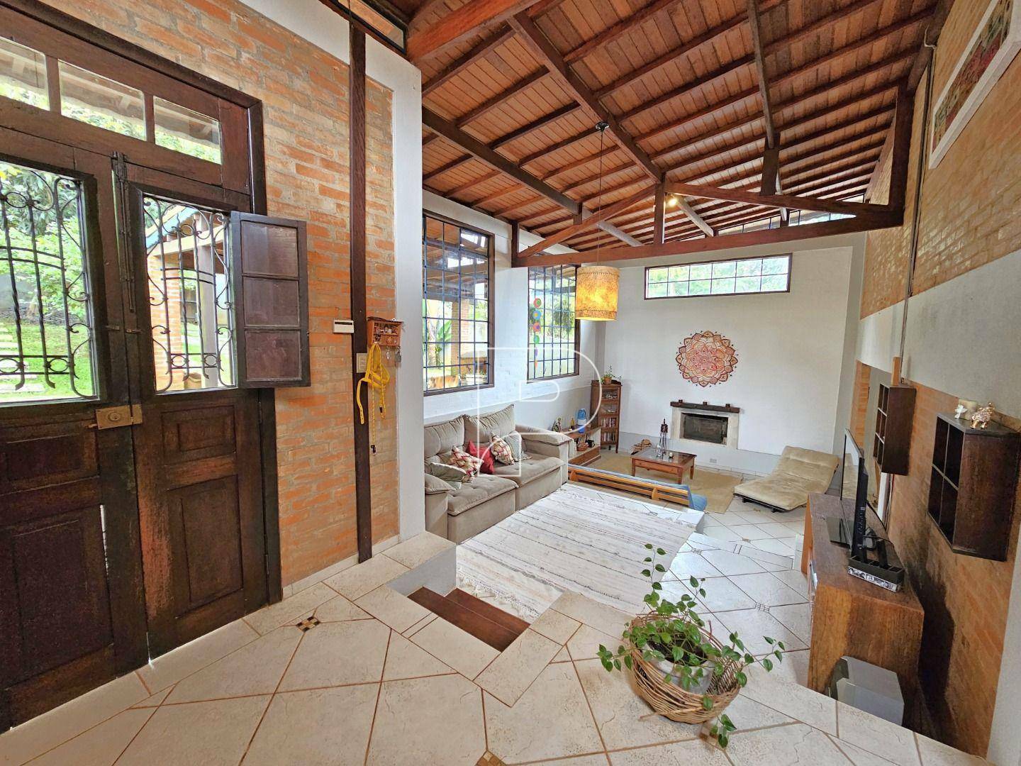 Casa de Condomínio à venda com 3 quartos, 261m² - Foto 5