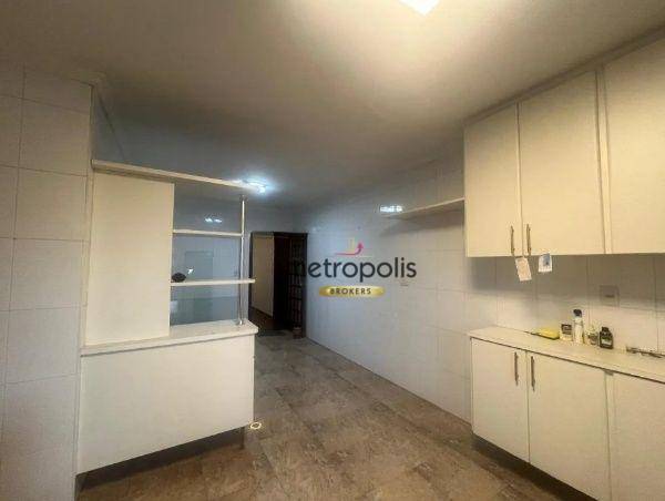 Apartamento para alugar com 4 quartos, 210m² - Foto 9