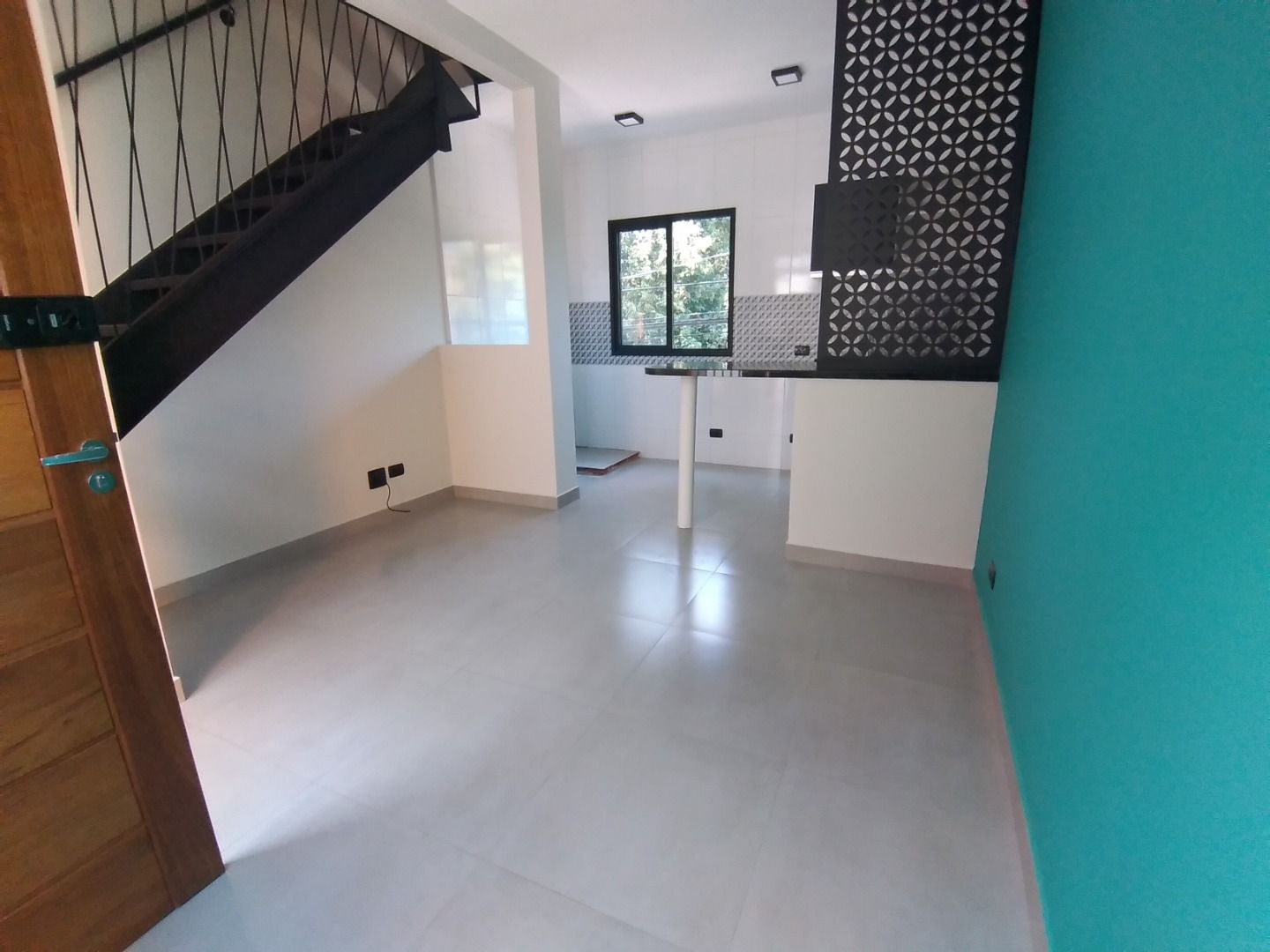 Casa de Condomínio para alugar com 1 quarto, 42m² - Foto 1