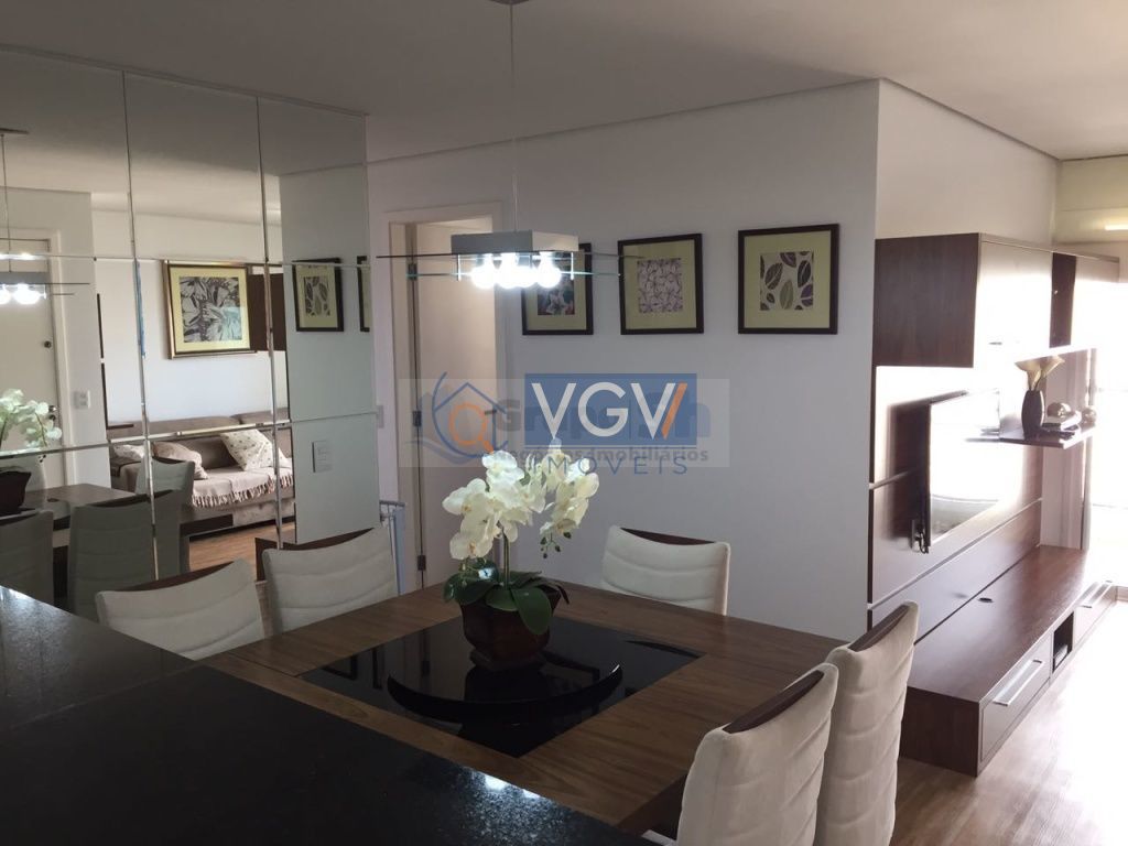 Apartamento à venda com 3 quartos, 75m² - Foto 1