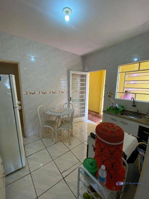 Casa à venda com 3 quartos - Foto 17