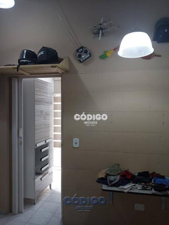 Sobrado à venda com 3 quartos, 220m² - Foto 4