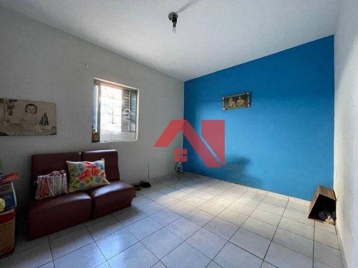 Casa à venda com 4 quartos, 256m² - Foto 7