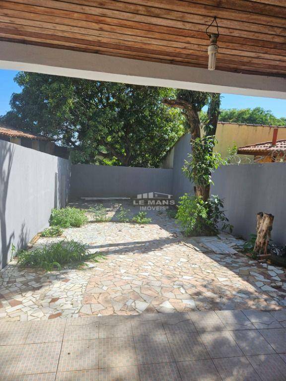 Casa à venda com 4 quartos, 160m² - Foto 18