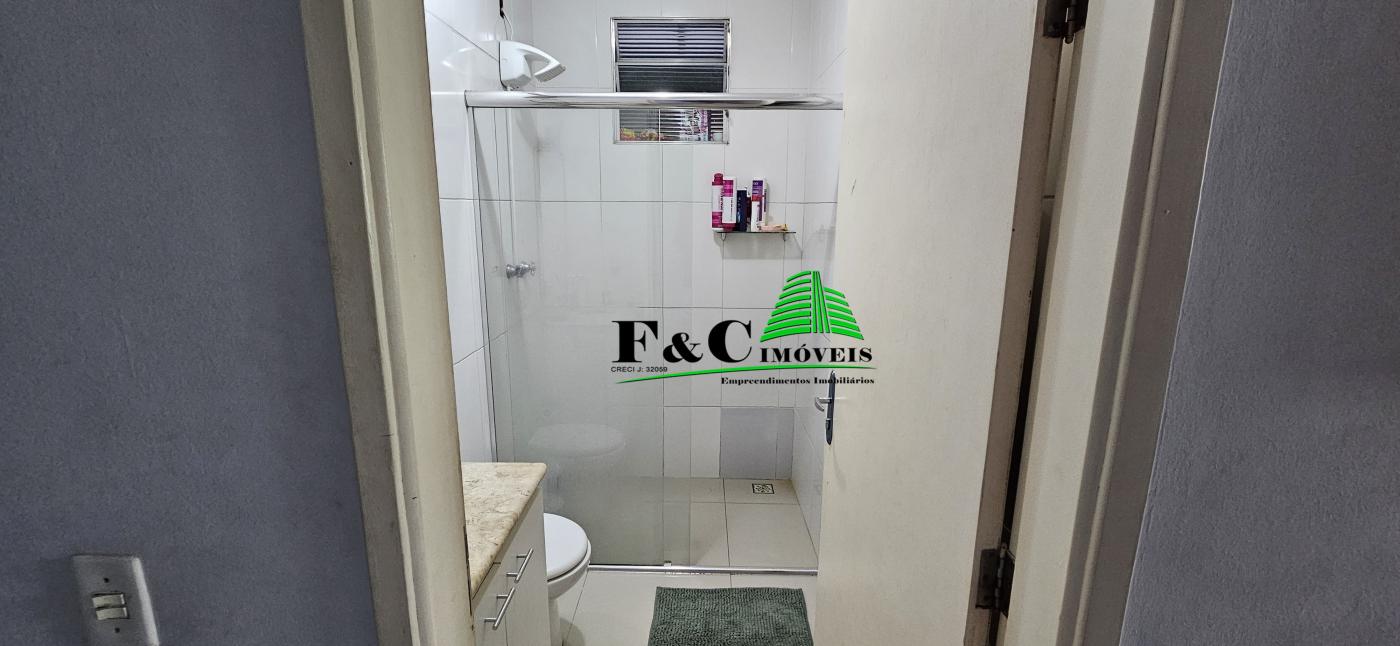 Casa à venda com 2 quartos, 140m² - Foto 10