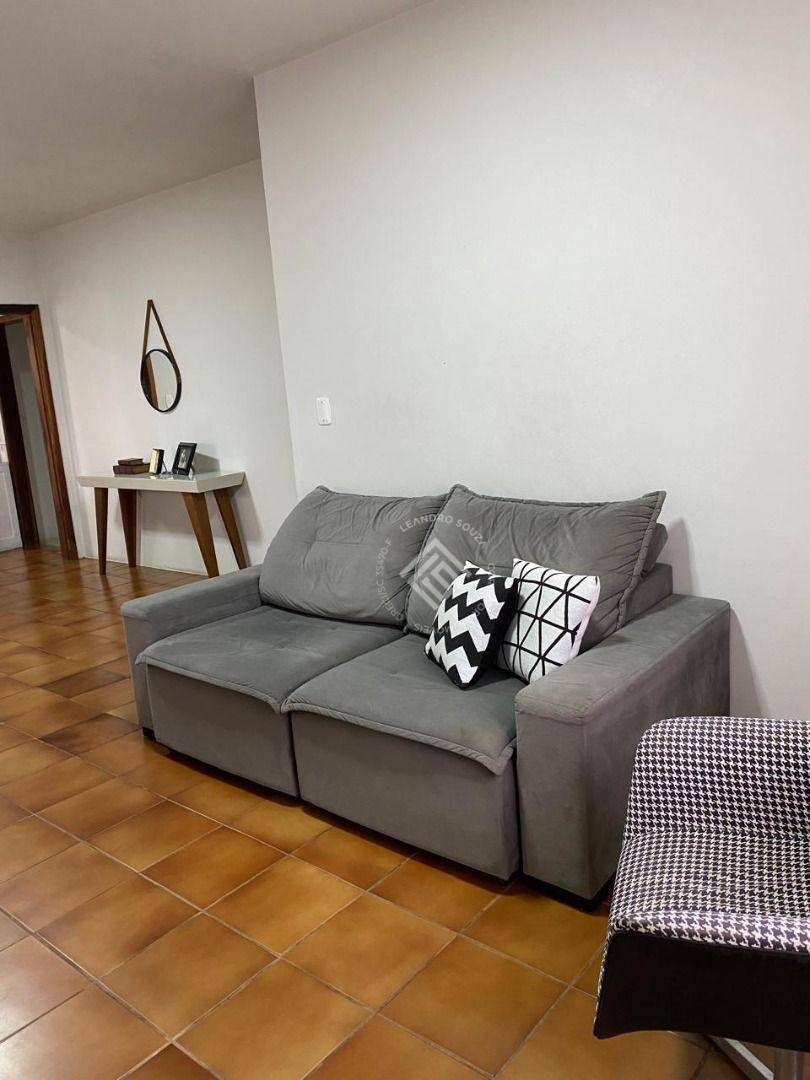 Casa à venda com 2 quartos, 179m² - Foto 7