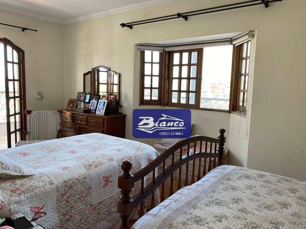 Sobrado à venda com 3 quartos, 572m² - Foto 34