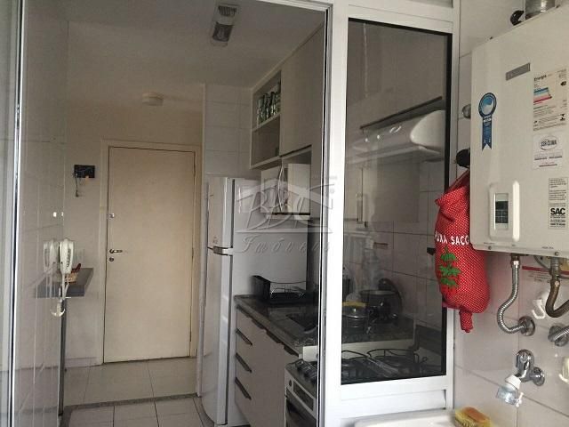 Apartamento à venda com 2 quartos, 65m² - Foto 8