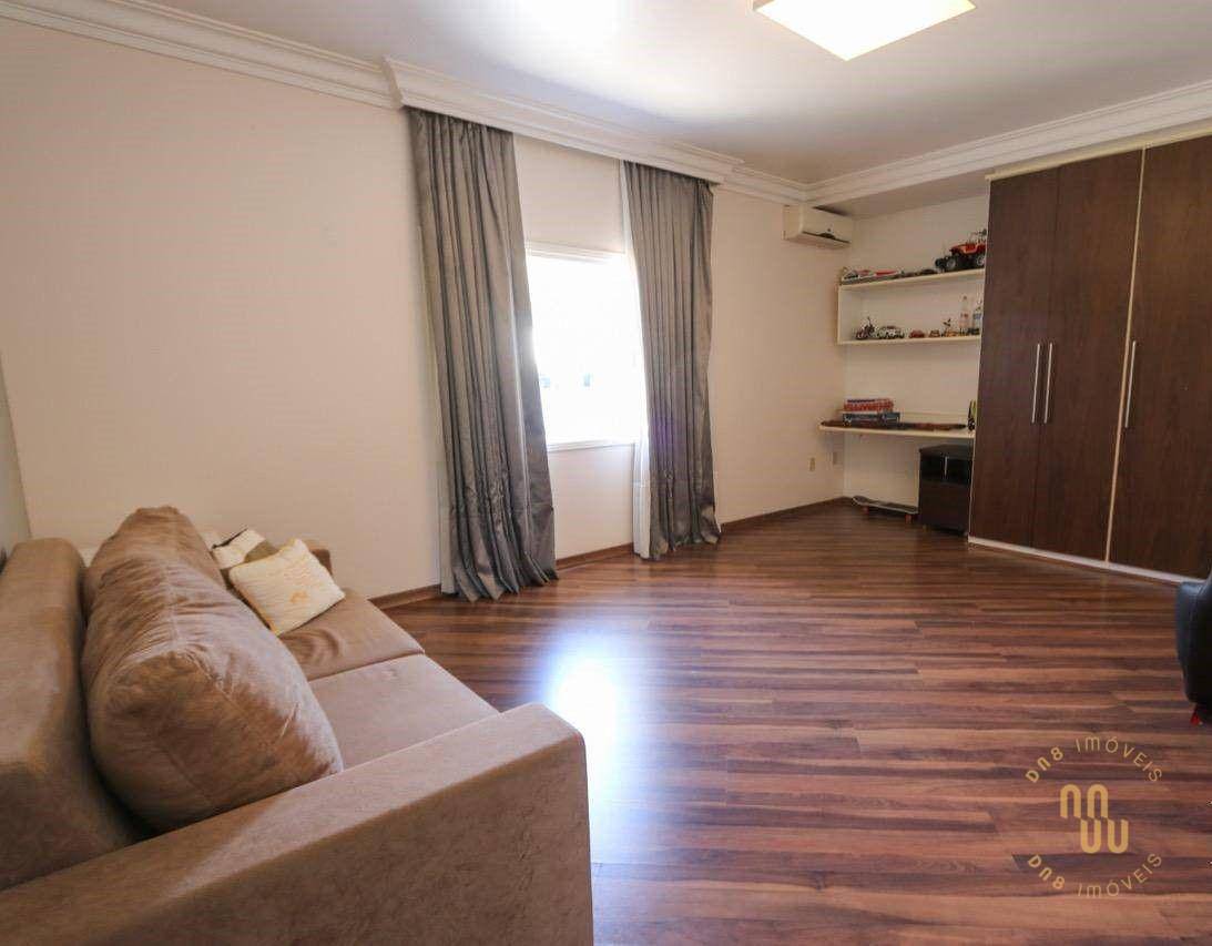 Casa à venda com 3 quartos, 380m² - Foto 16