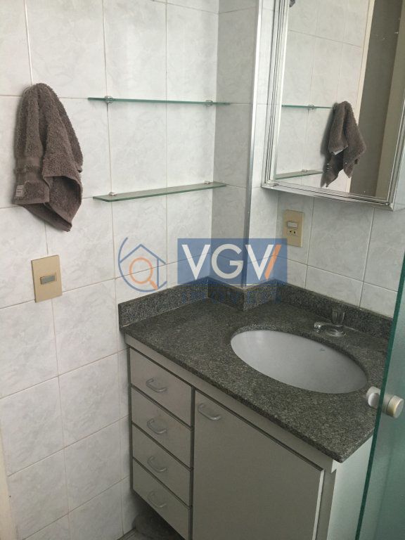 Apartamento à venda com 2 quartos, 62m² - Foto 8