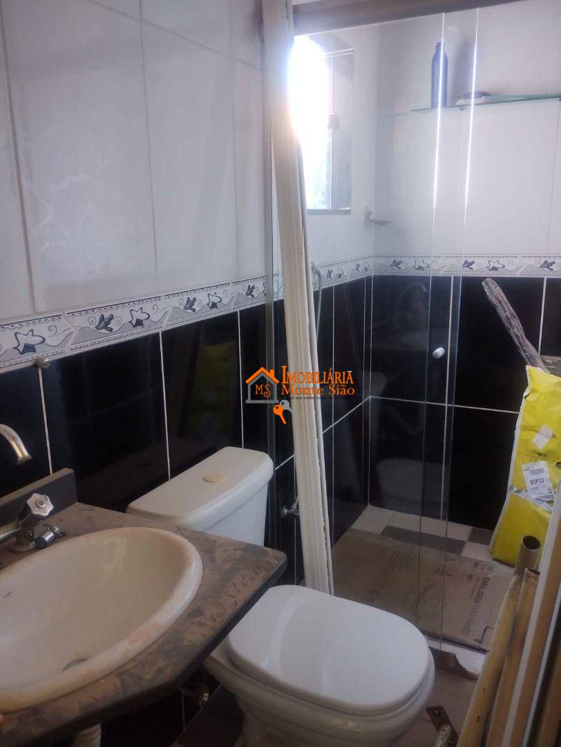 Sobrado à venda com 4 quartos, 200m² - Foto 9