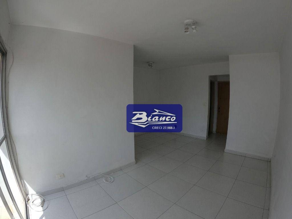 Apartamento à venda com 2 quartos, 78m² - Foto 3