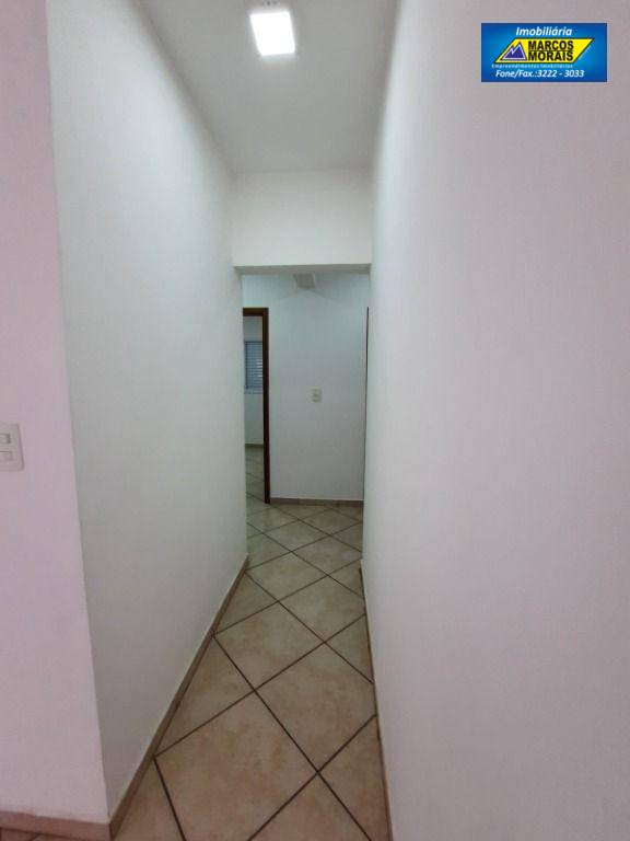 Apartamento à venda e aluguel com 3 quartos, 100m² - Foto 9