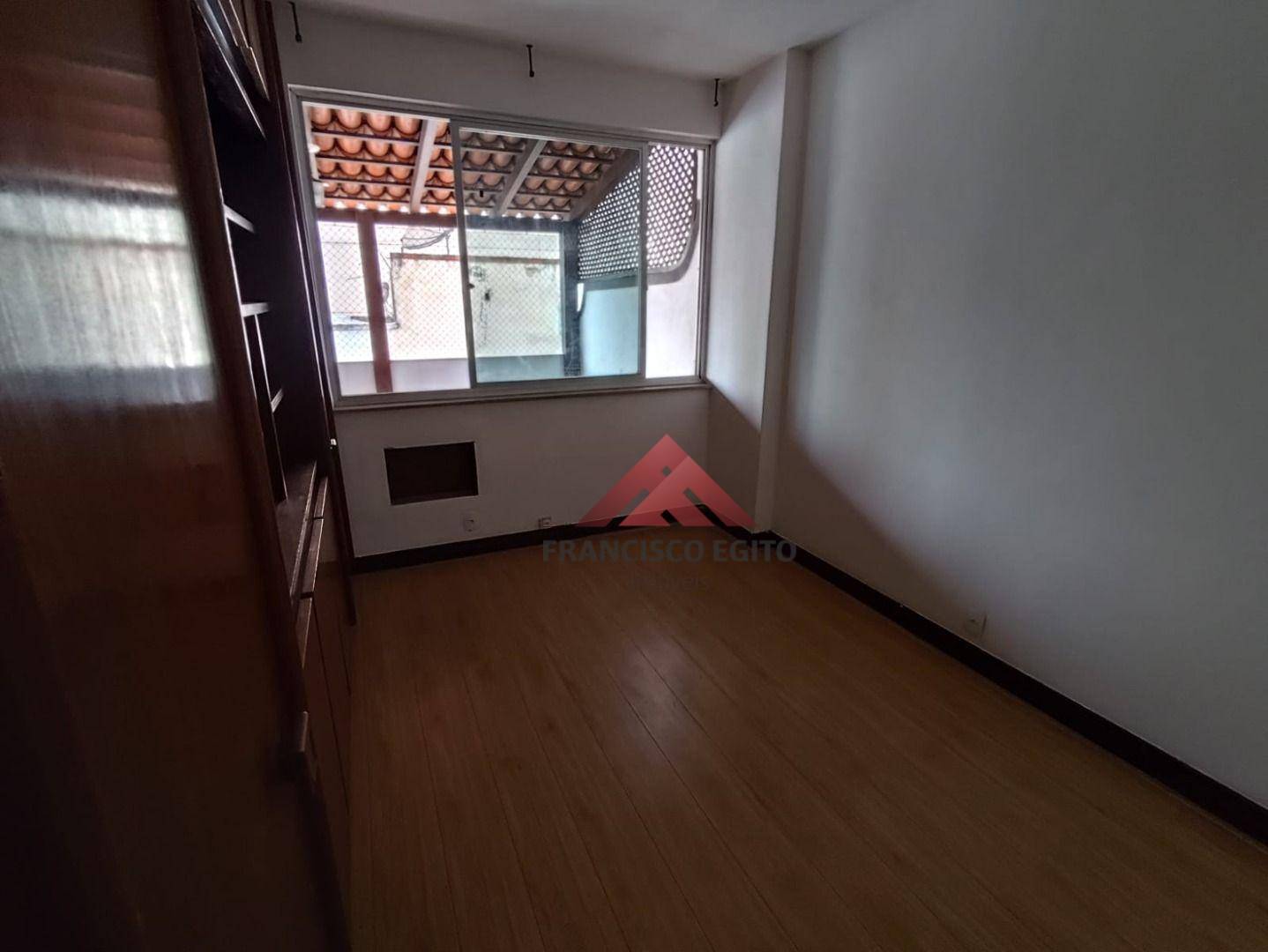 Apartamento à venda com 3 quartos, 121m² - Foto 14