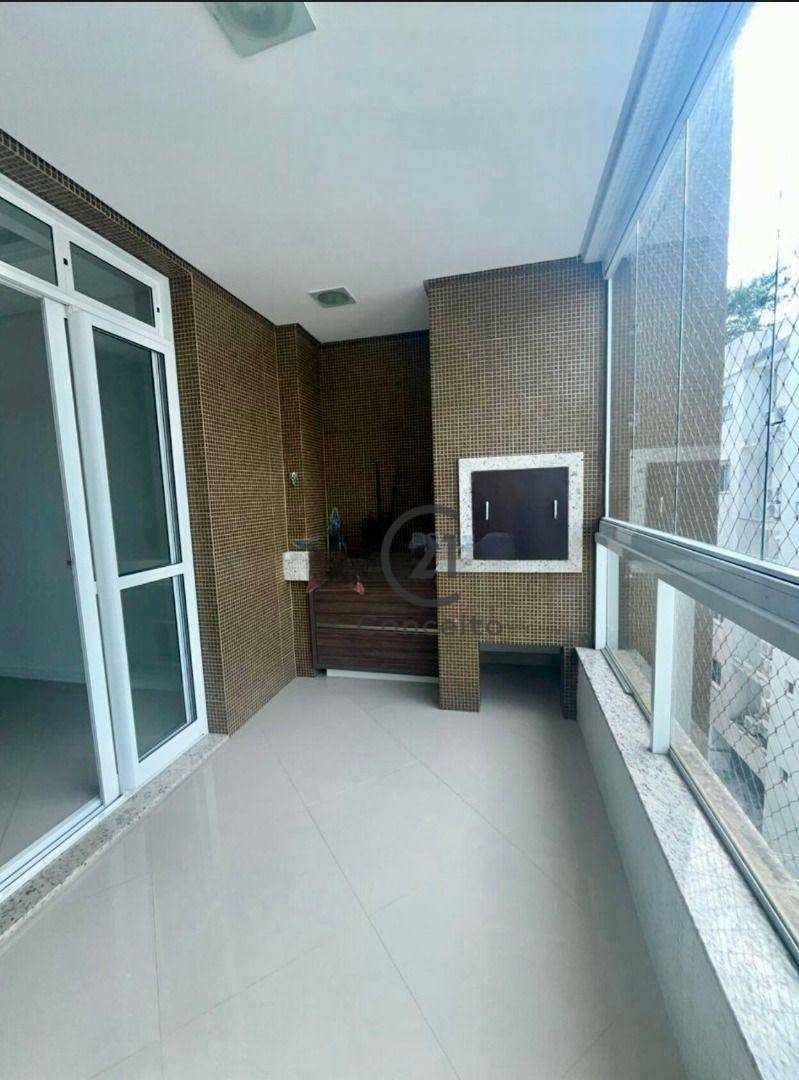 Apartamento para alugar com 3 quartos, 105m² - Foto 2