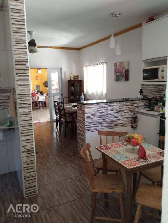 Casa à venda com 3 quartos, 128m² - Foto 7