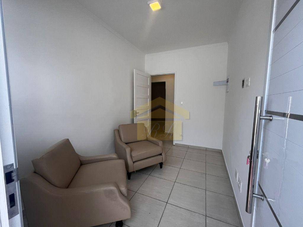 Casa para alugar com 3 quartos, 120m² - Foto 1