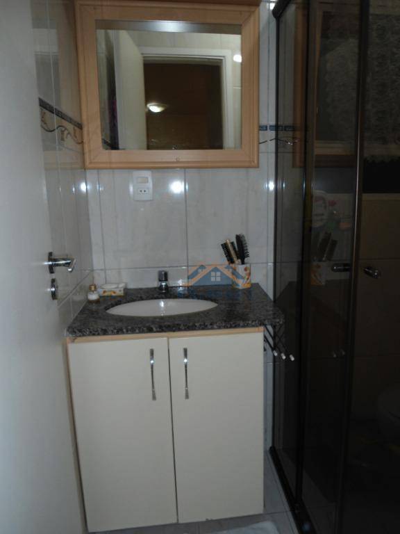 Apartamento à venda com 2 quartos, 60m² - Foto 12