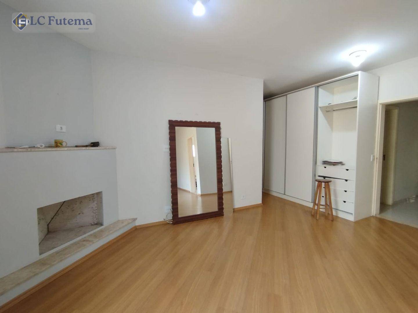 Casa de Condomínio para alugar com 3 quartos, 300m² - Foto 15