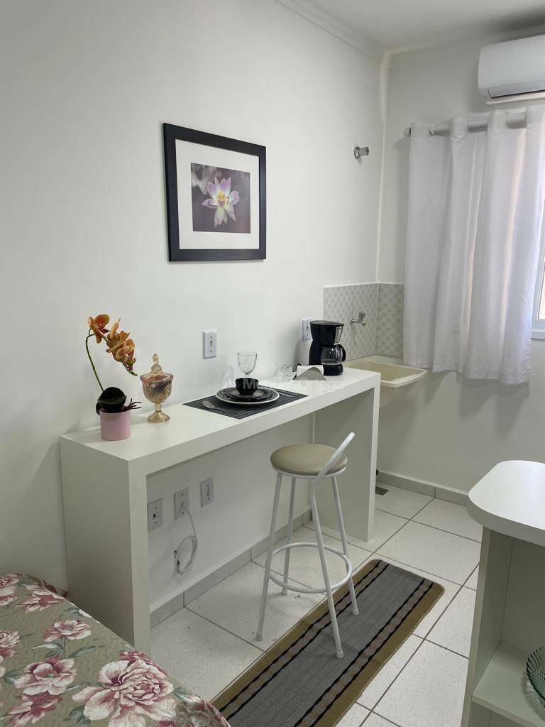 Apartamento para alugar com 2 quartos, 53m² - Foto 9