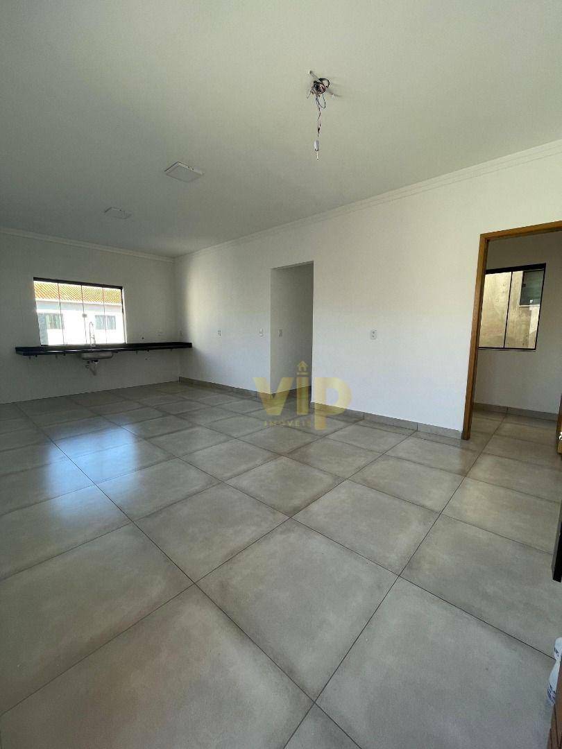 Casa à venda com 3 quartos, 99m² - Foto 9