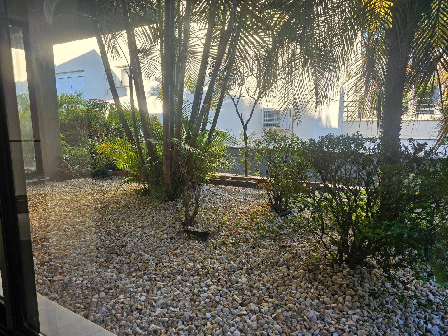 Casa de Condomínio à venda com 4 quartos, 660m² - Foto 9