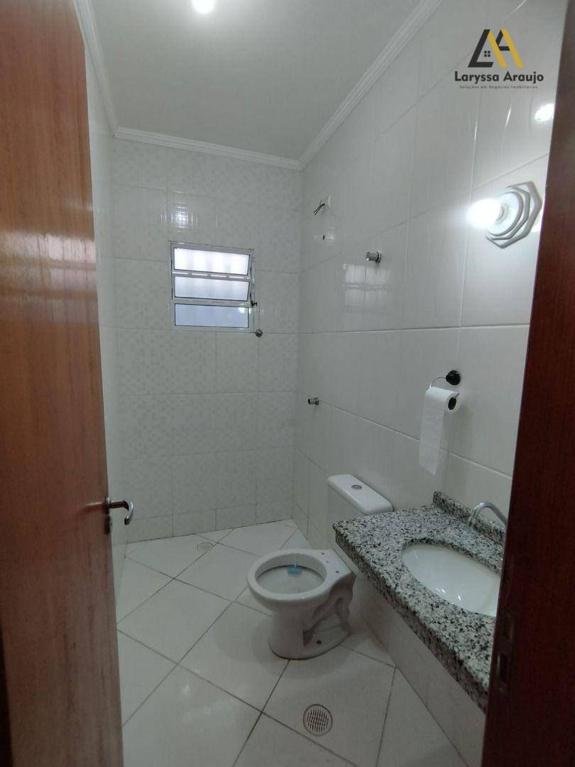 Casa à venda com 2 quartos, 70m² - Foto 13