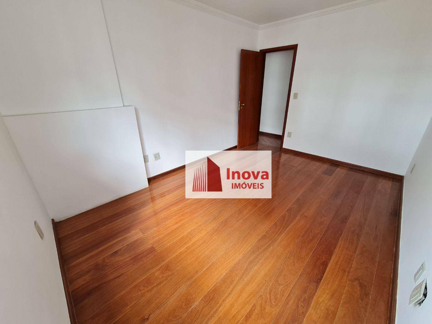 Apartamento à venda com 3 quartos, 140m² - Foto 20